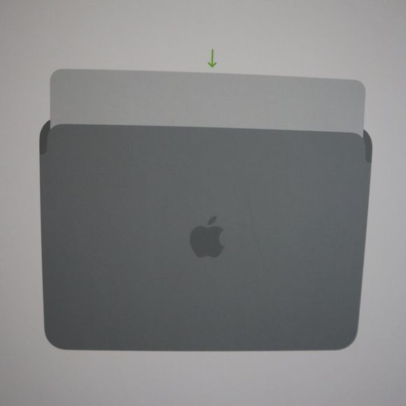 Apple MRQM2ZM/A Saddle Brown MacBook Air/MacBook Pro 13" Leather Sleeve - Picture 4 of 7